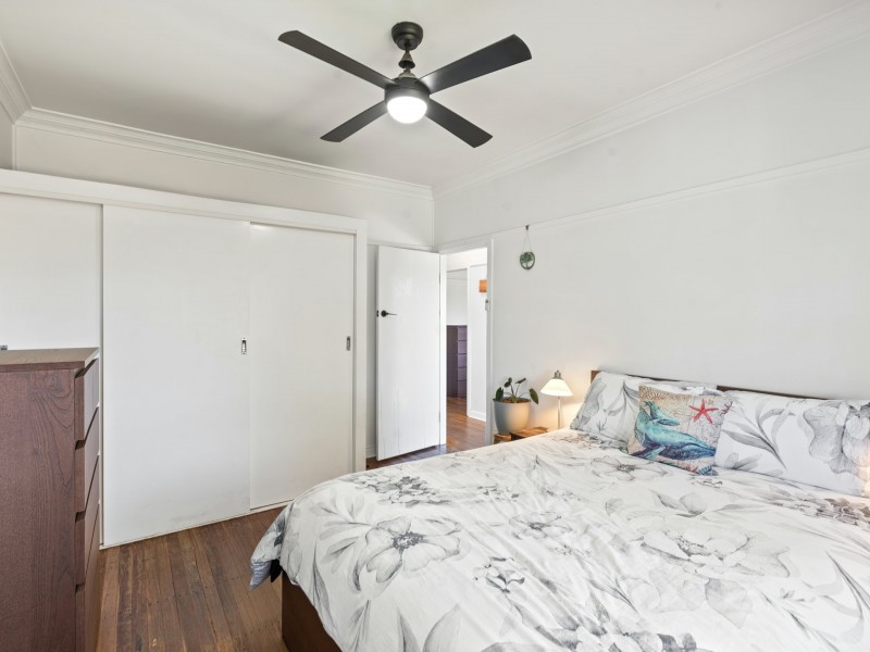 25 Kirkland Crescent, Bega NSW 2550