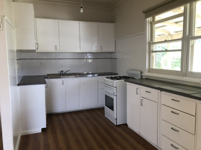 35 Carp Street, Bega NSW 2550