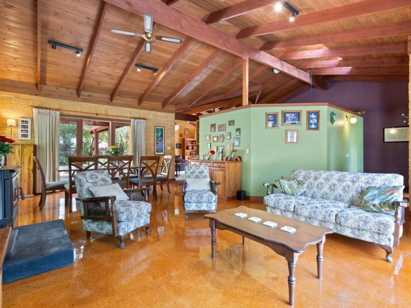 57 Strathmore Crescent, Kalaru NSW 2550
