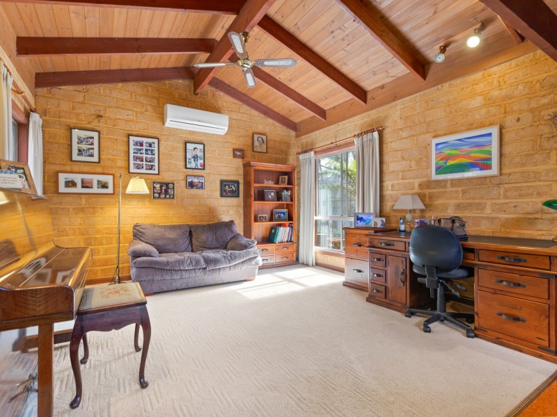 57 Strathmore Crescent, Kalaru NSW 2550
