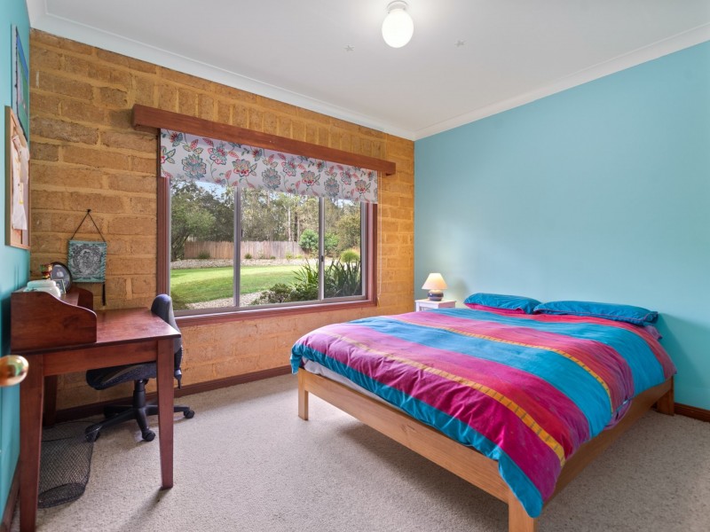 57 Strathmore Crescent, Kalaru NSW 2550