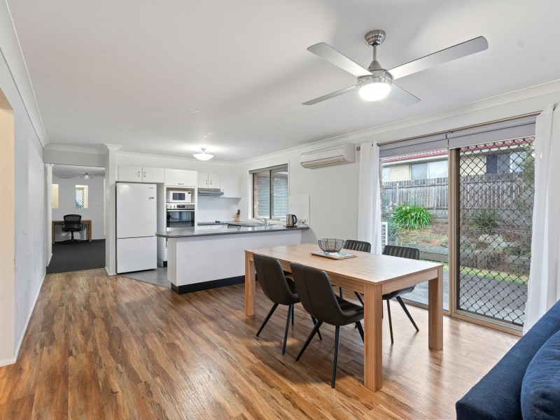 20 Howard Ave, Bega NSW 2550