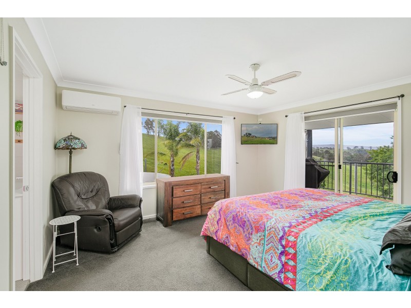 42 Mount Pleasant Road, Bega NSW 2550