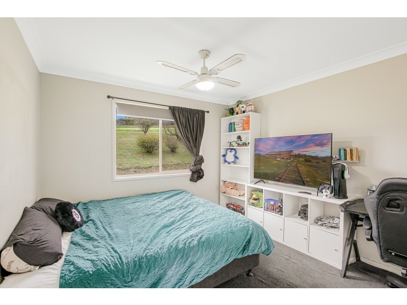 42 Mount Pleasant Road, Bega NSW 2550
