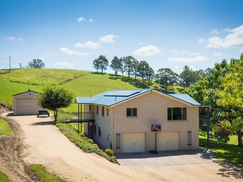 42 Mount Pleasant Road, Bega NSW 2550