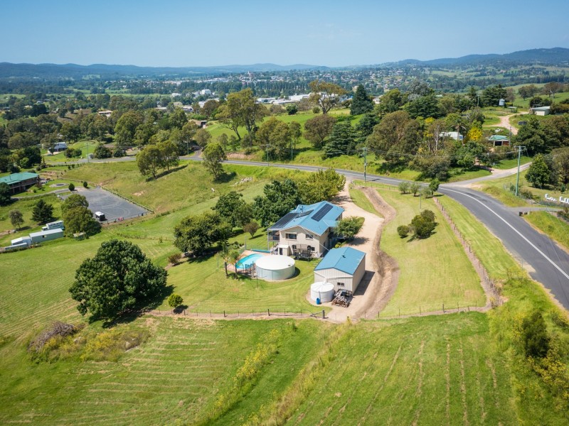42 Mount Pleasant Road, Bega NSW 2550