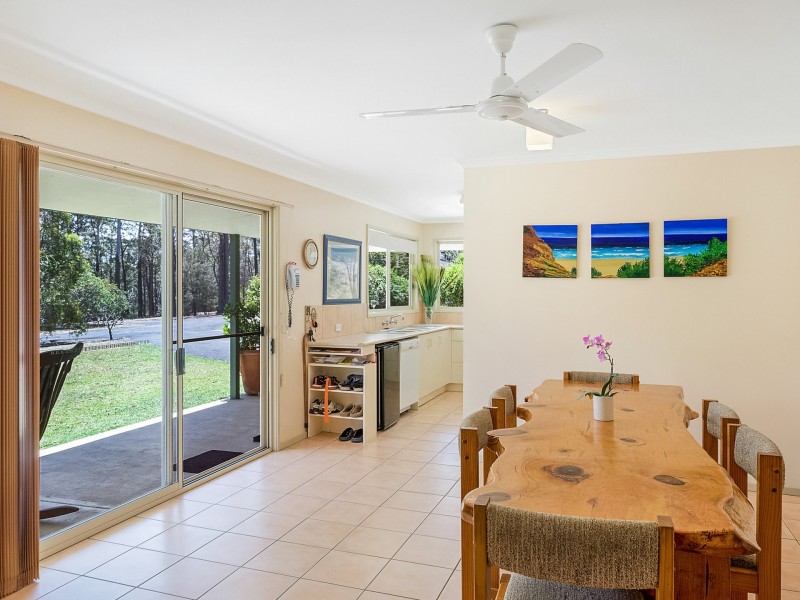 1804 Sapphire Coast Drive, Kalaru NSW 2550