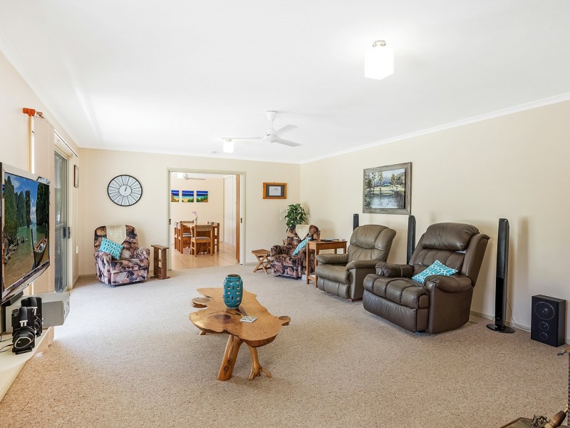 1804 Sapphire Coast Drive, Kalaru NSW 2550