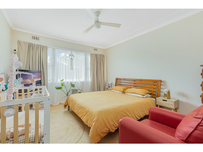 5 Dowling Street, Bega NSW 2550