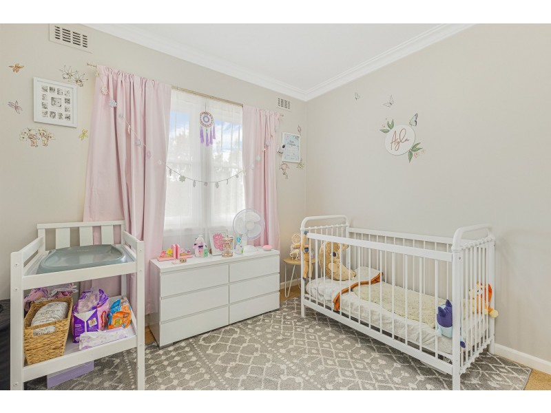 5 Dowling Street, Bega NSW 2550