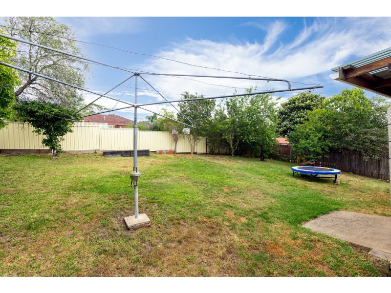 5 Dowling Street, Bega NSW 2550