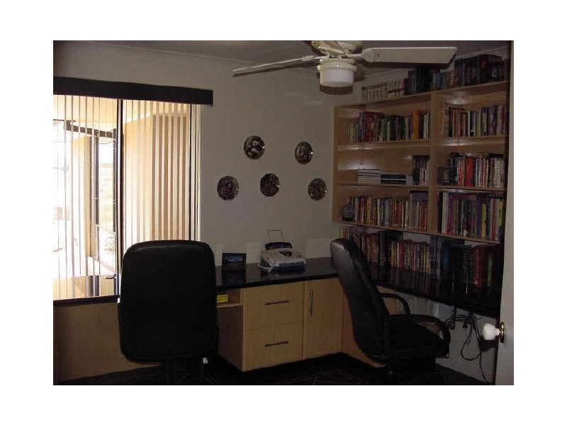 33 Glen Mia Drive, Bega NSW 2550