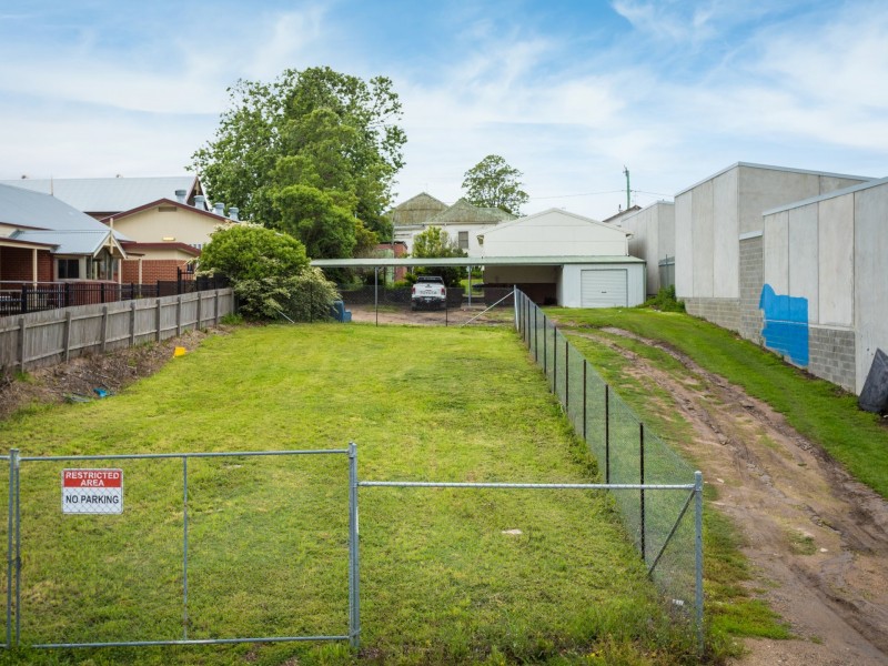 37 Auckland Street, Bega NSW 2550