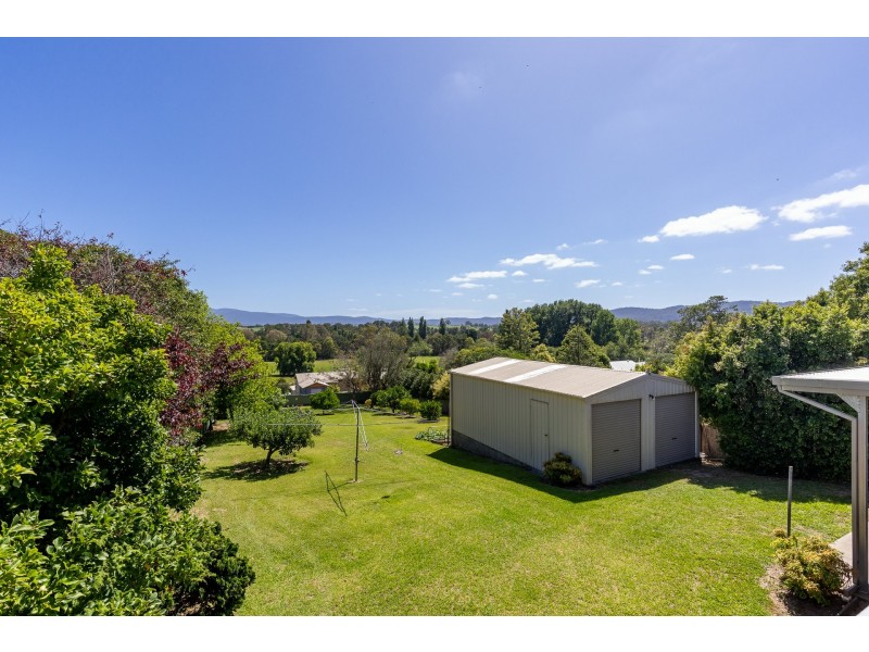 21 Bega Street, Bega NSW 2550