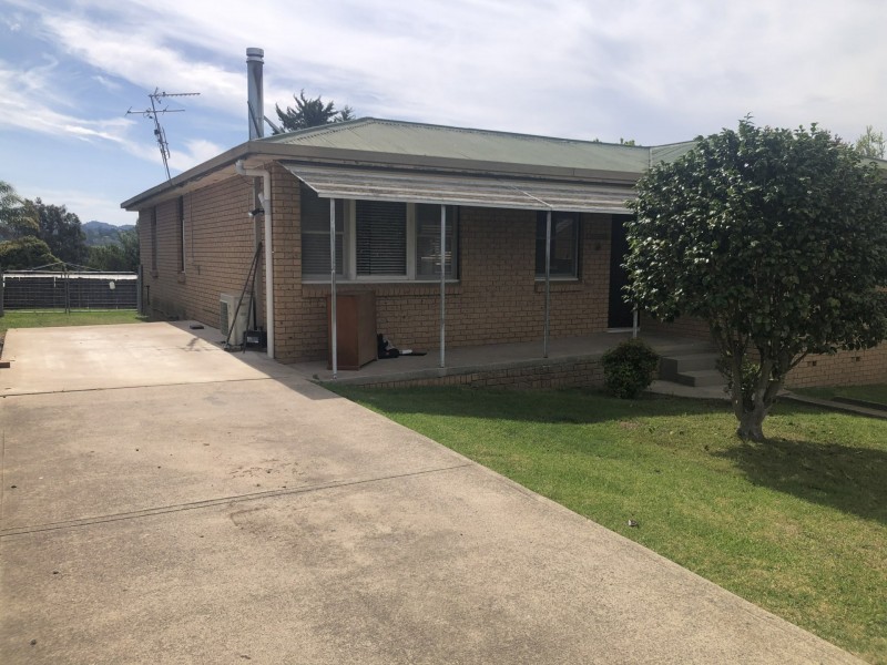 11 Mecklenberg Street, Bega NSW 2550