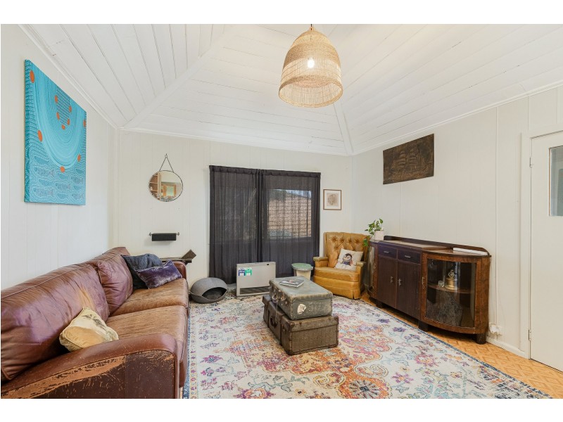 42 Princes Highway, Cobargo NSW 2550