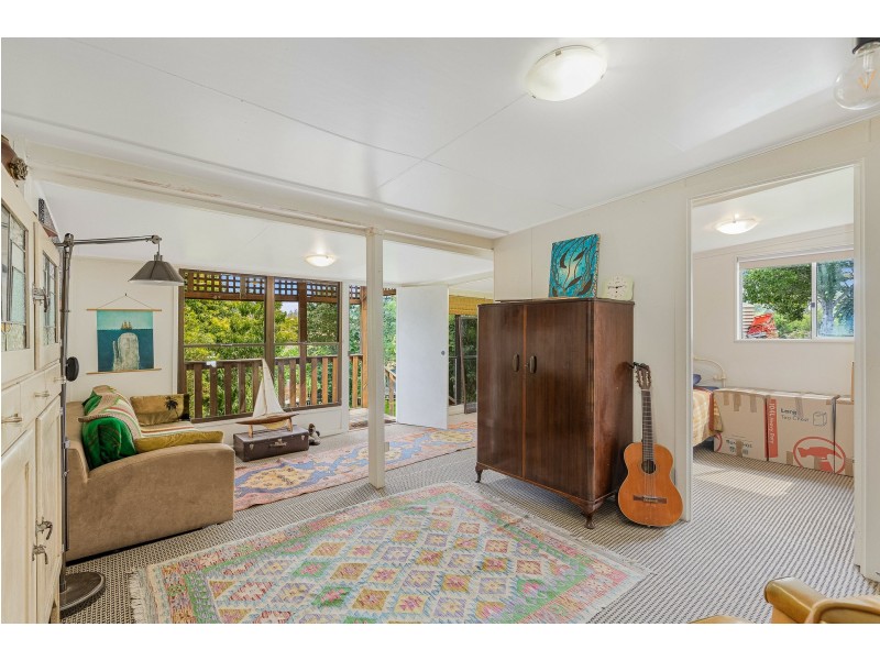 42 Princes Highway, Cobargo NSW 2550