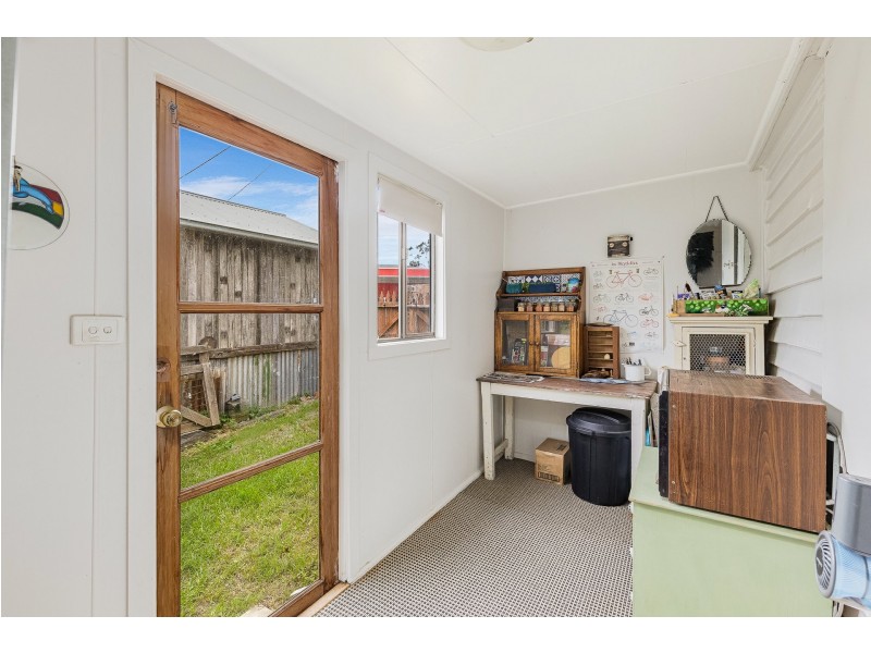 42 Princes Highway, Cobargo NSW 2550