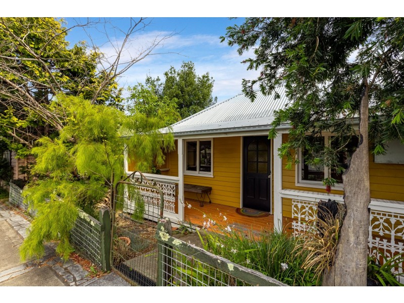 42 Princes Highway, Cobargo NSW 2550