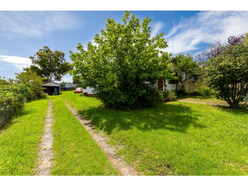 18 Norman Avenue, Bega NSW 2550