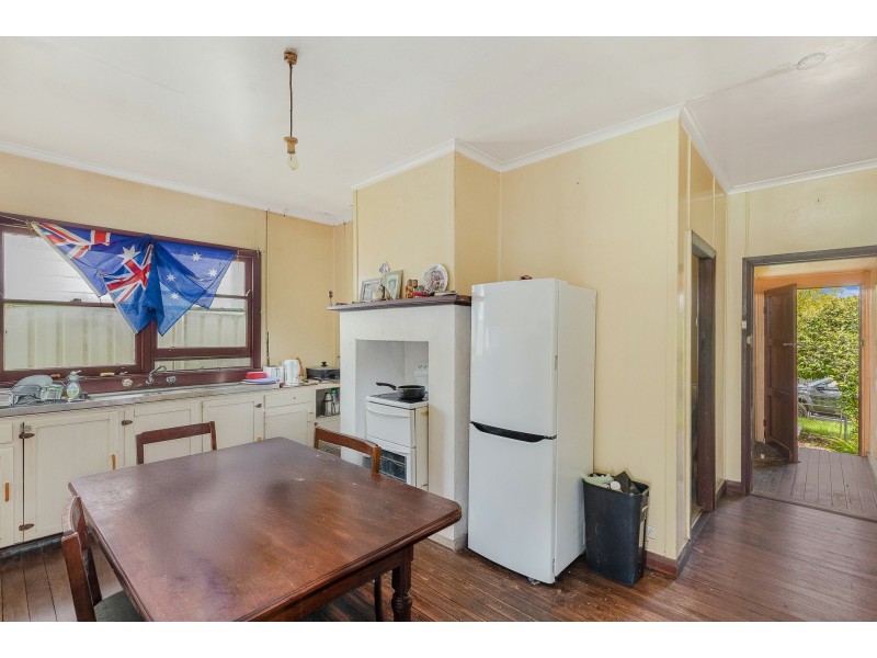 18 Norman Avenue, Bega NSW 2550