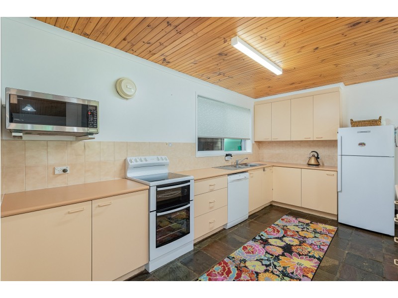 15 Strathmore Crescent, Kalaru NSW 2550