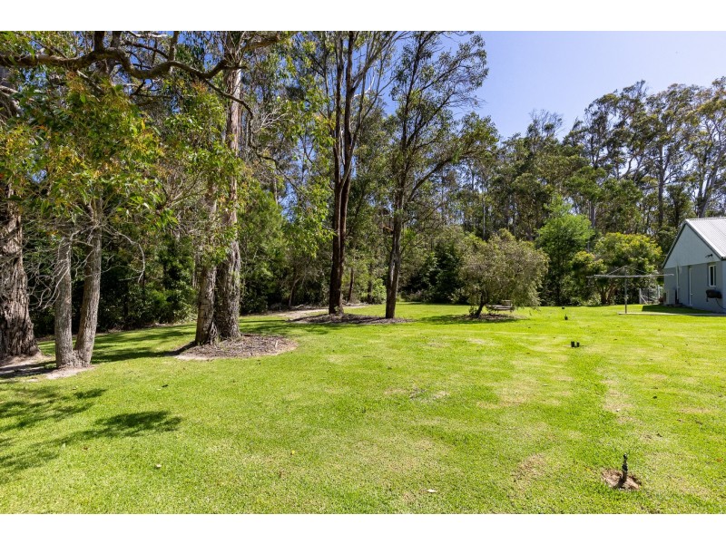 15 Strathmore Crescent, Kalaru NSW 2550