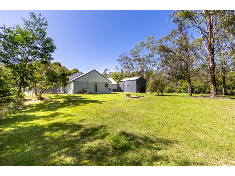 15 Strathmore Crescent, Kalaru NSW 2550