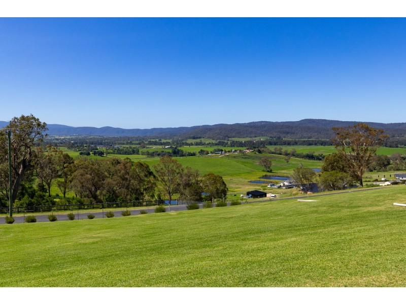 10 Wumbalwarra Drive, Bega NSW 2550