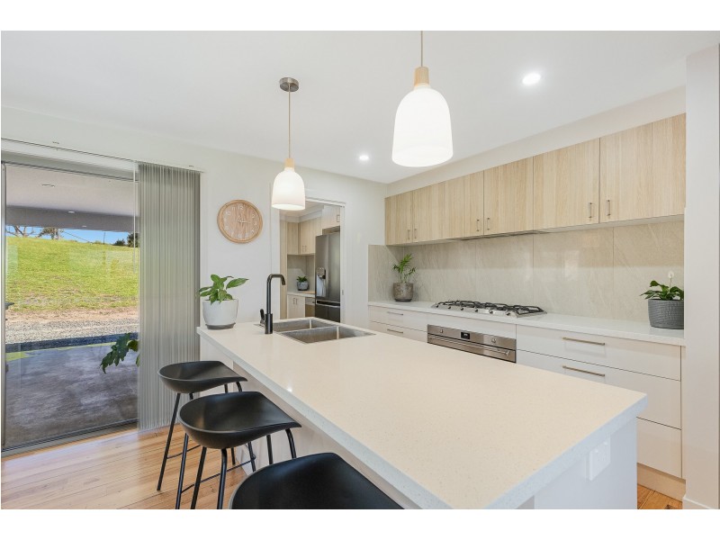 10 Wumbalwarra Drive, Bega NSW 2550