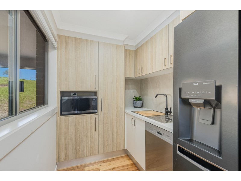 10 Wumbalwarra Drive, Bega NSW 2550