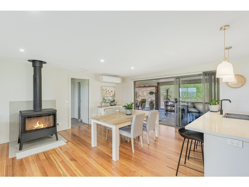 10 Wumbalwarra Drive, Bega NSW 2550