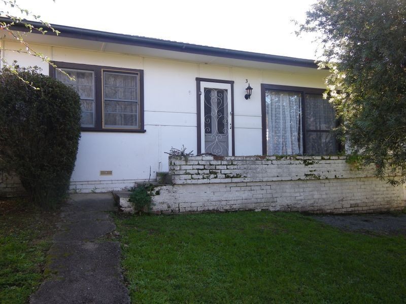3 Dowling Street, Bega NSW 2550