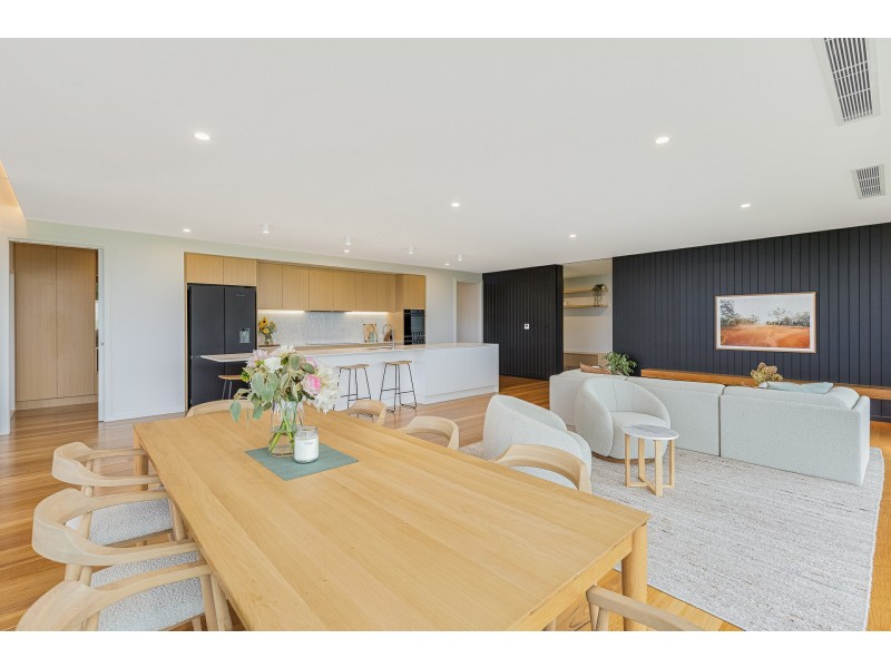 49 Wumbalwarra Drive, Bega NSW 2550