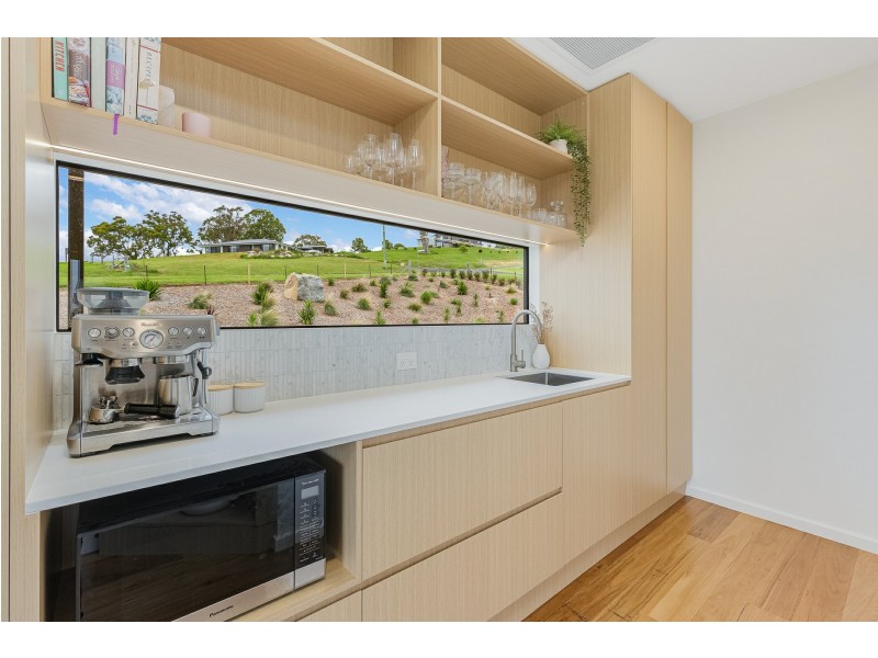 49 Wumbalwarra Drive, Bega NSW 2550