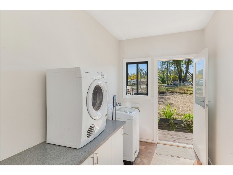 11 Bega Street, Quaama NSW 2550