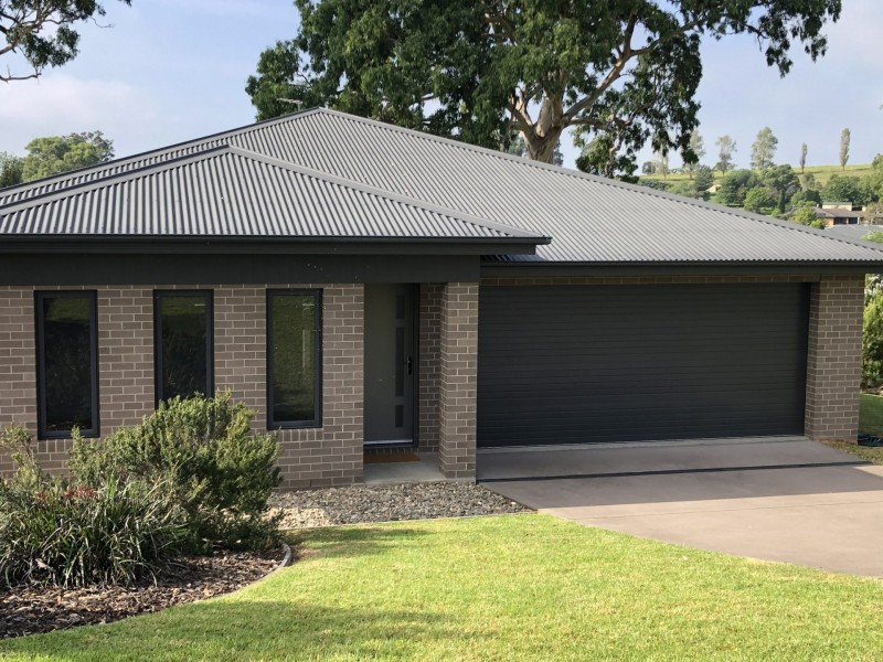 9 Glen Mia Drive, Bega NSW 2550