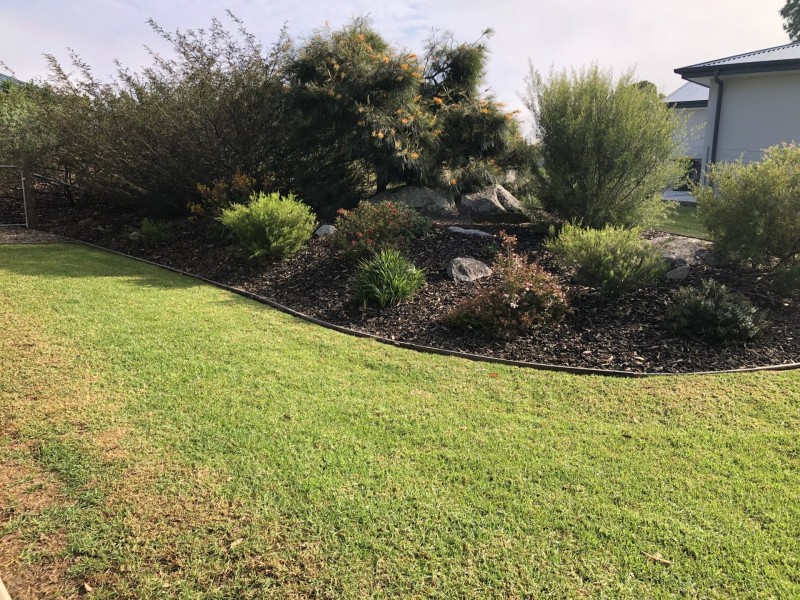 9 Glen Mia Drive, Bega NSW 2550