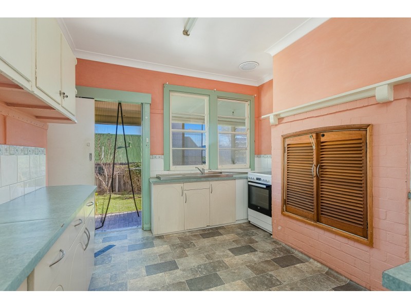 84 Upper Street, Bega NSW 2550
