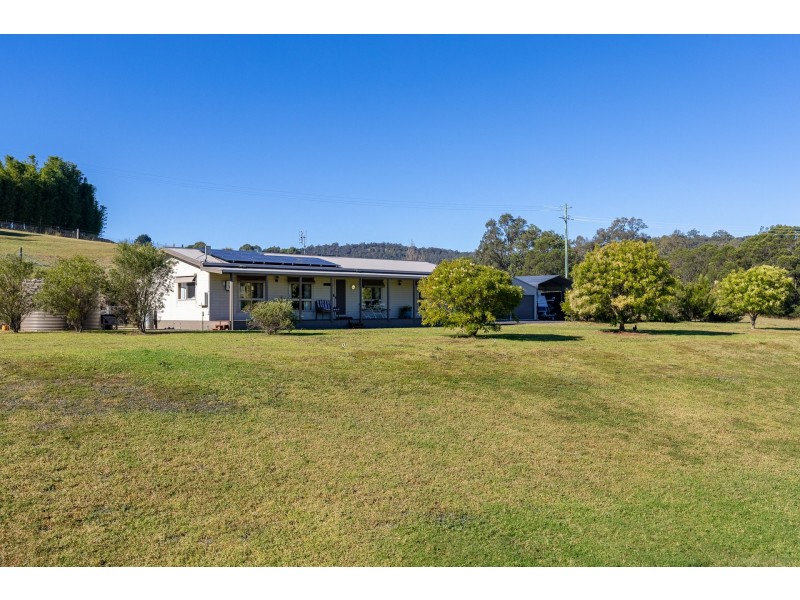 11 Wattle Place, Bega NSW 2550