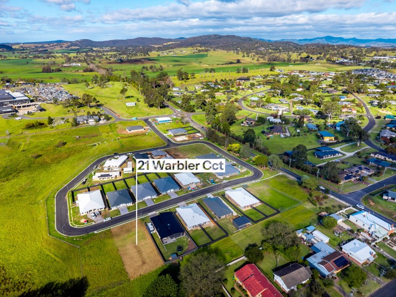 21 Warbler Circuit, Bega NSW 2550