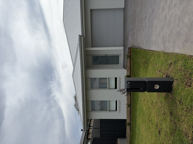 17A Warbler Circuit, Bega NSW 2550