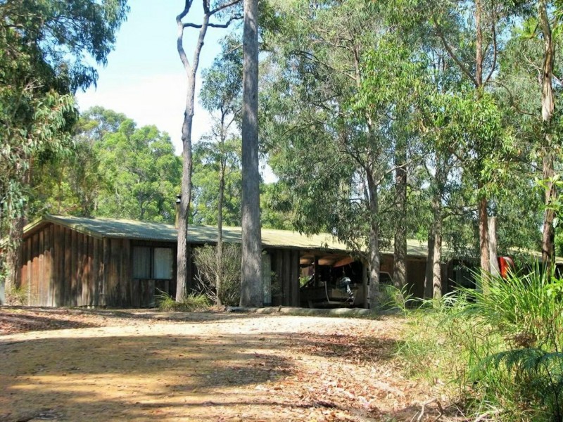 Cabin 16 – 9/111 Widgeram Road, Bournda NSW 2550