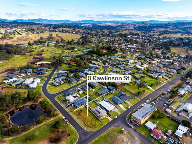 8 Rawlinson Street, Bega NSW 2550