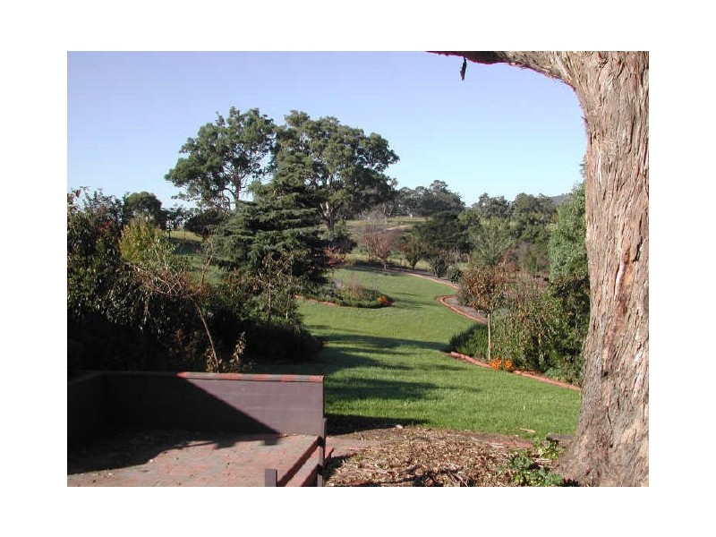 60 Redgum Close, Bega NSW 2550