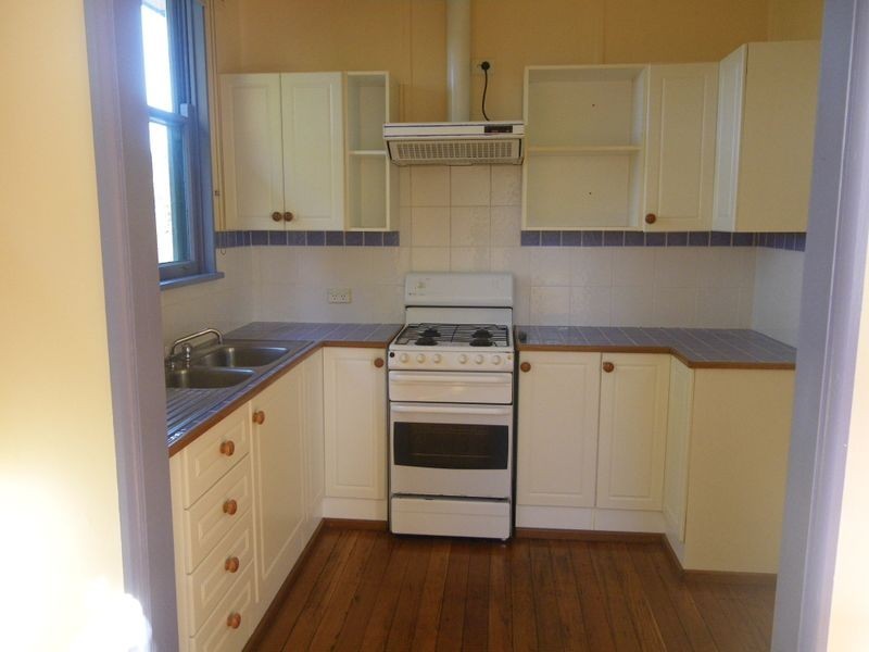 54 Meringo Street, Bega NSW 2550
