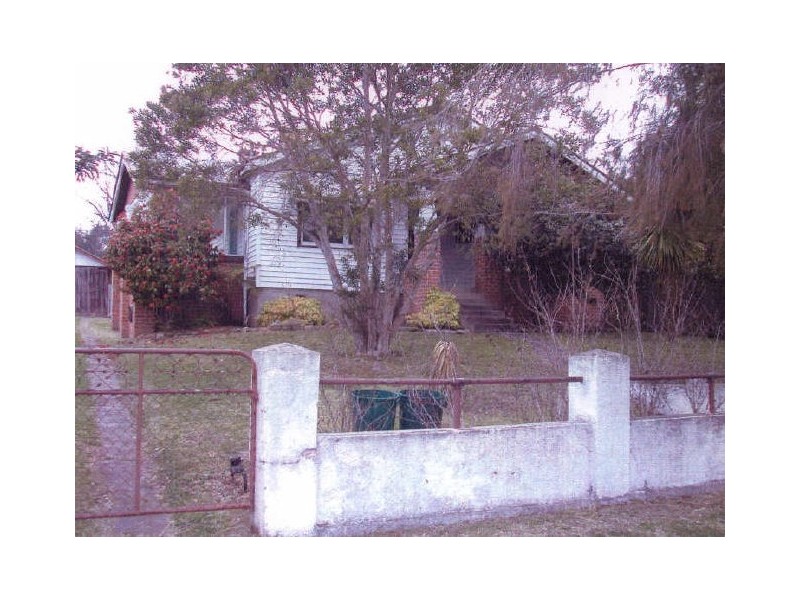 34 Parker Street, Bega NSW 2550