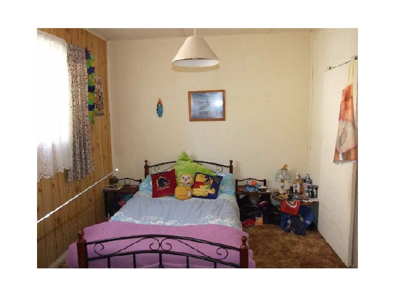 7 Eden Street, Bega NSW 2550