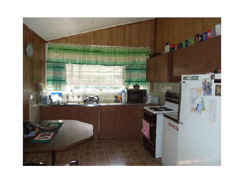 7 Eden Street, Bega NSW 2550