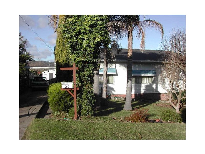 24 Gordon Street, Bega NSW 2550